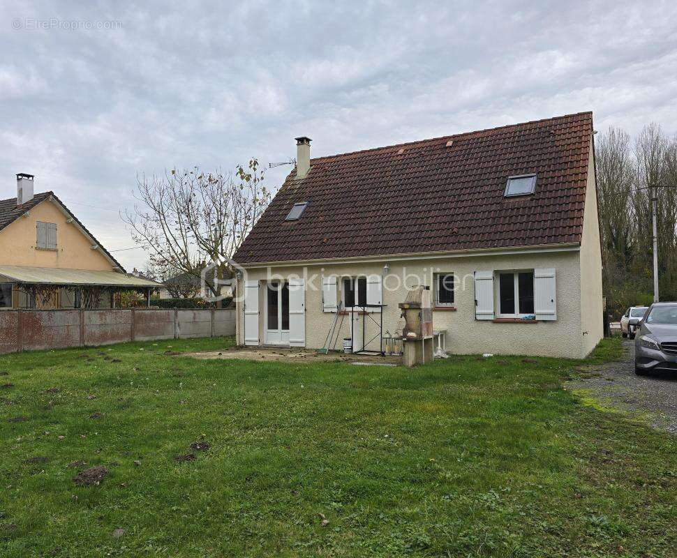 Maison à ROCHY-CONDE