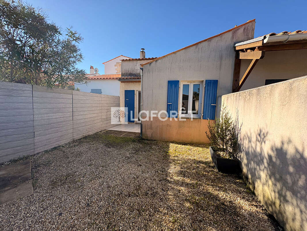 Maison à LA BREE-LES-BAINS