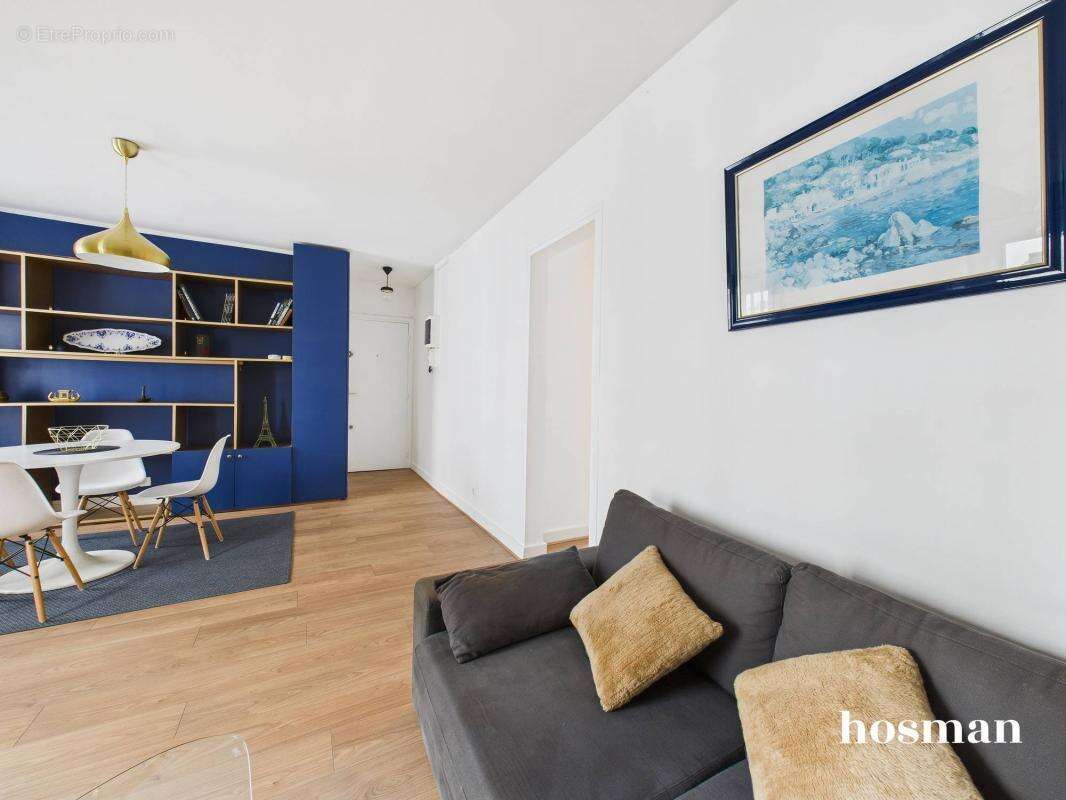 Appartement à PARIS-15E