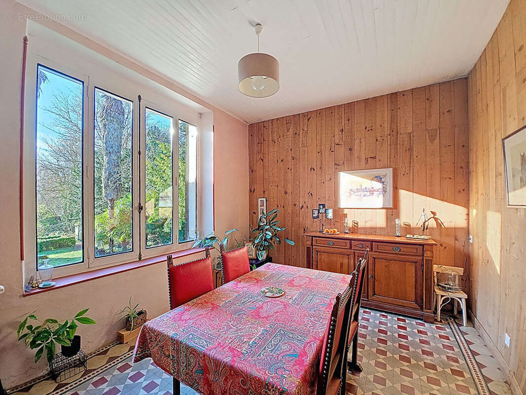 Maison à SAINT-MACAIRE