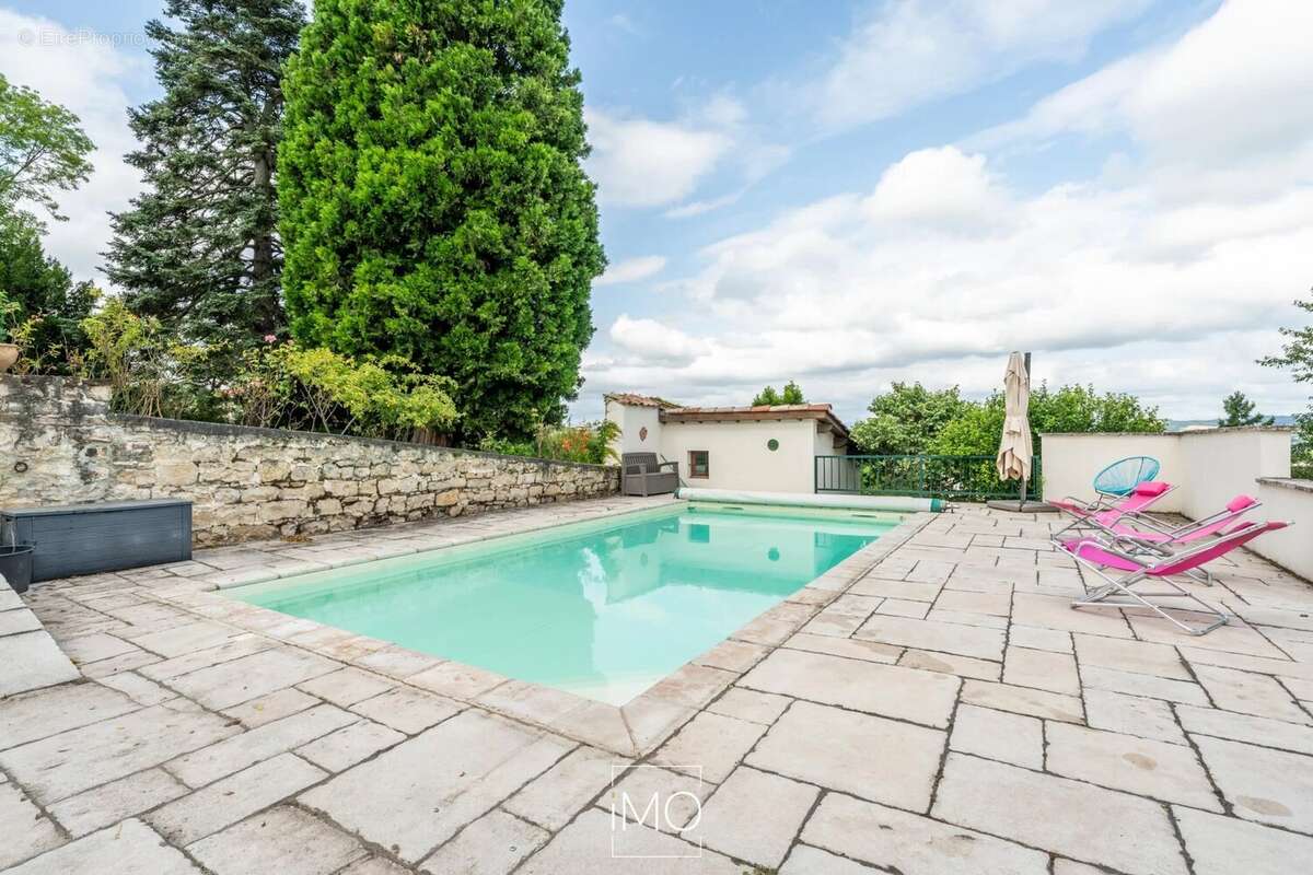 Maison à CHASSELAY