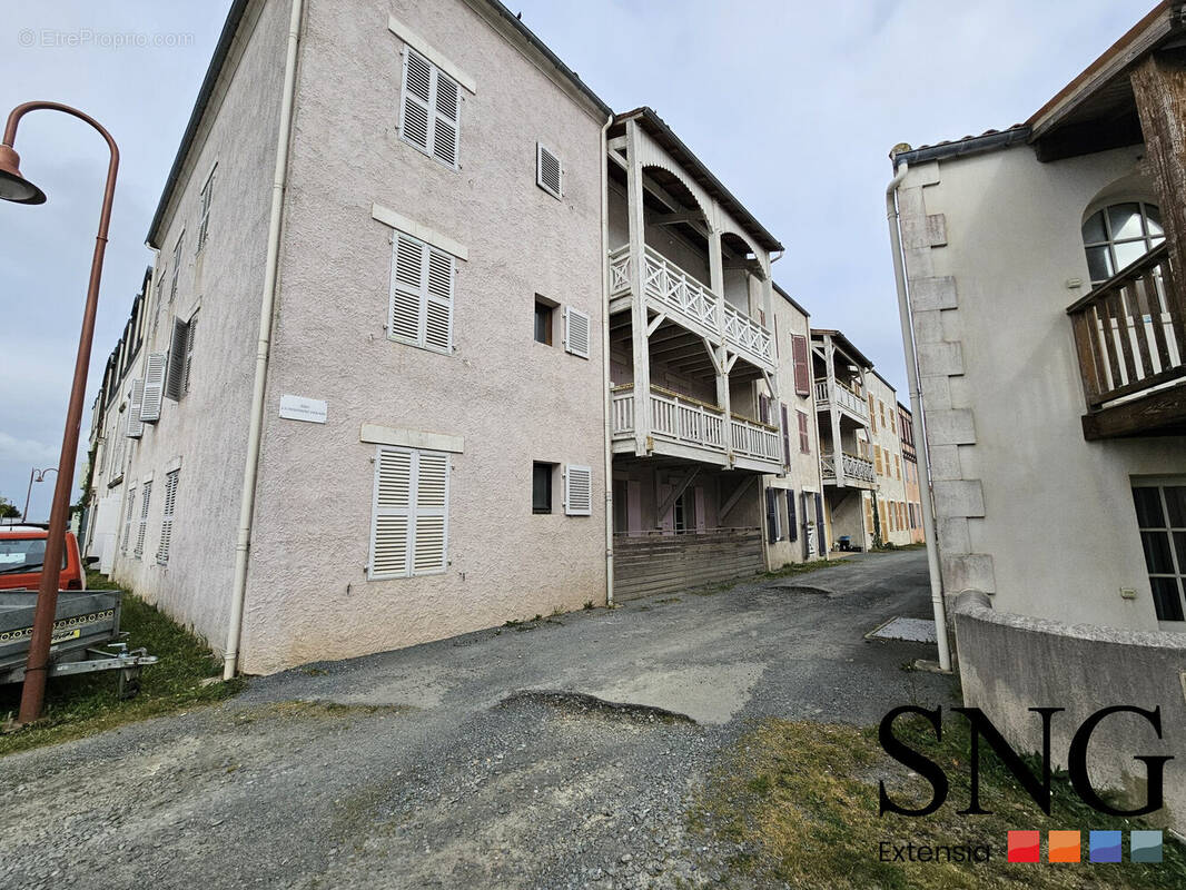 Appartement à COURCON