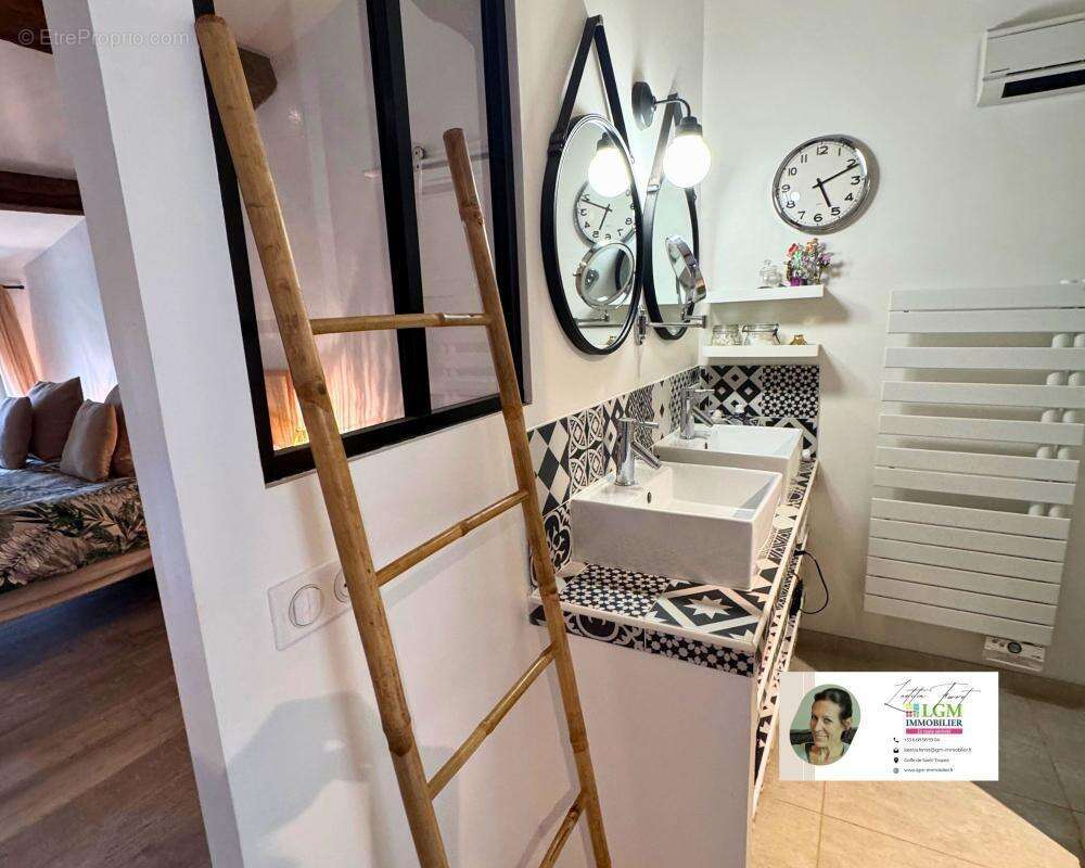 Maison à PLAN-DE-LA-TOUR