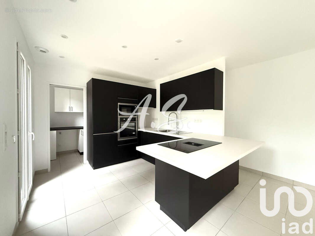 Photo 3 - Maison à VERRIERES-LE-BUISSON