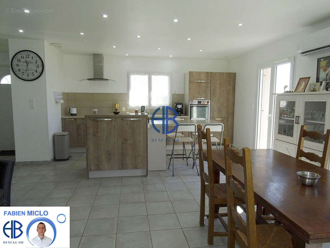 Maison à BEAUREPAIRE