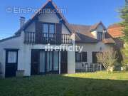 Maison à MONTIGNY-LES-CORMEILLES