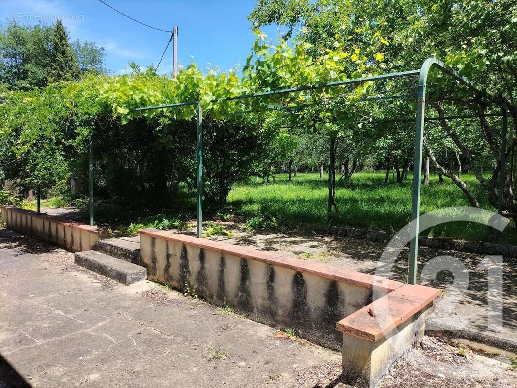 Maison 111 m² à Grazac  - photo 7