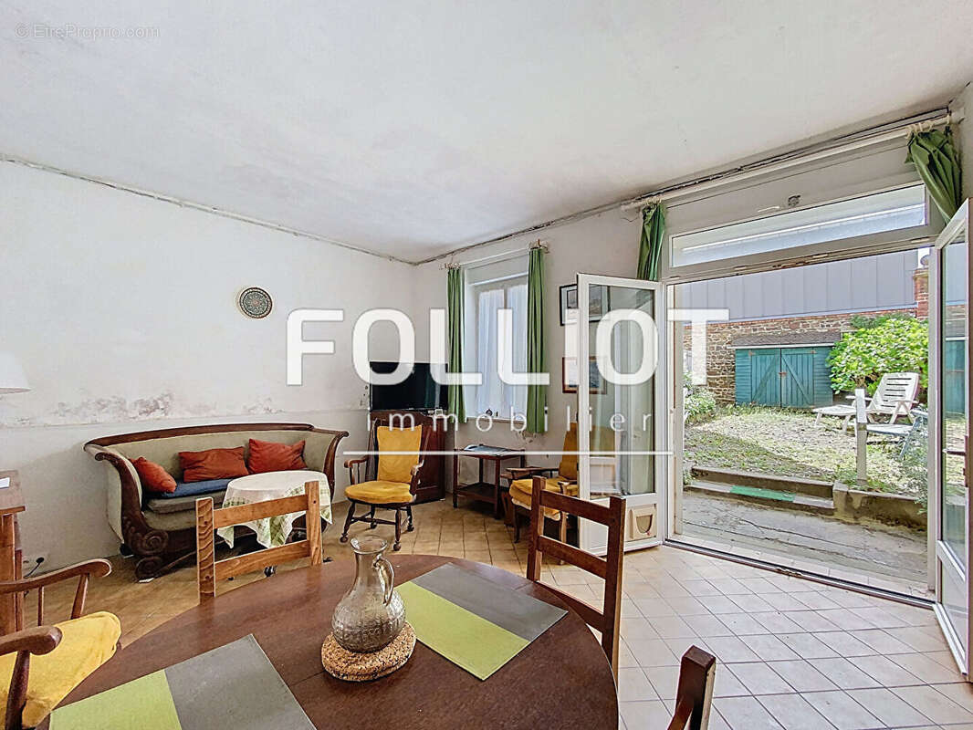 Maison à SAINT-PAIR-SUR-MER