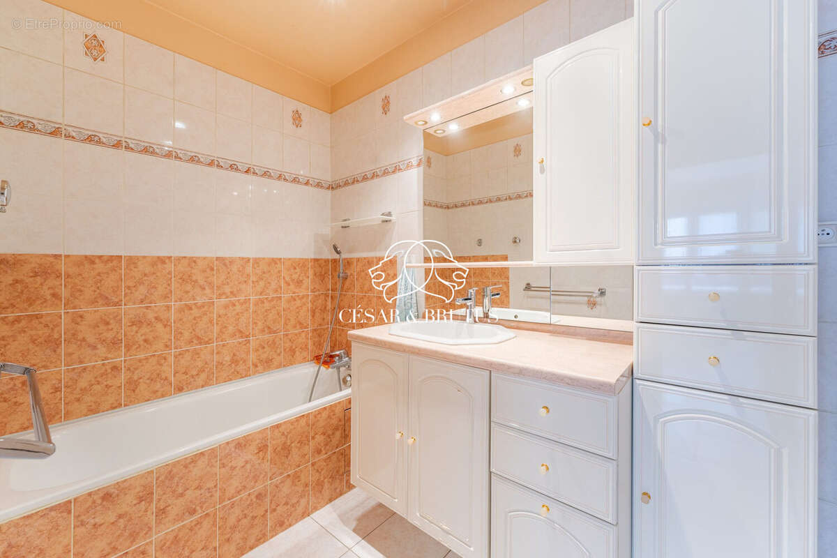 Appartement à LYON-7E