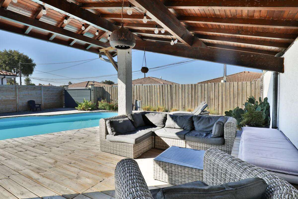 Maison à GUJAN-MESTRAS