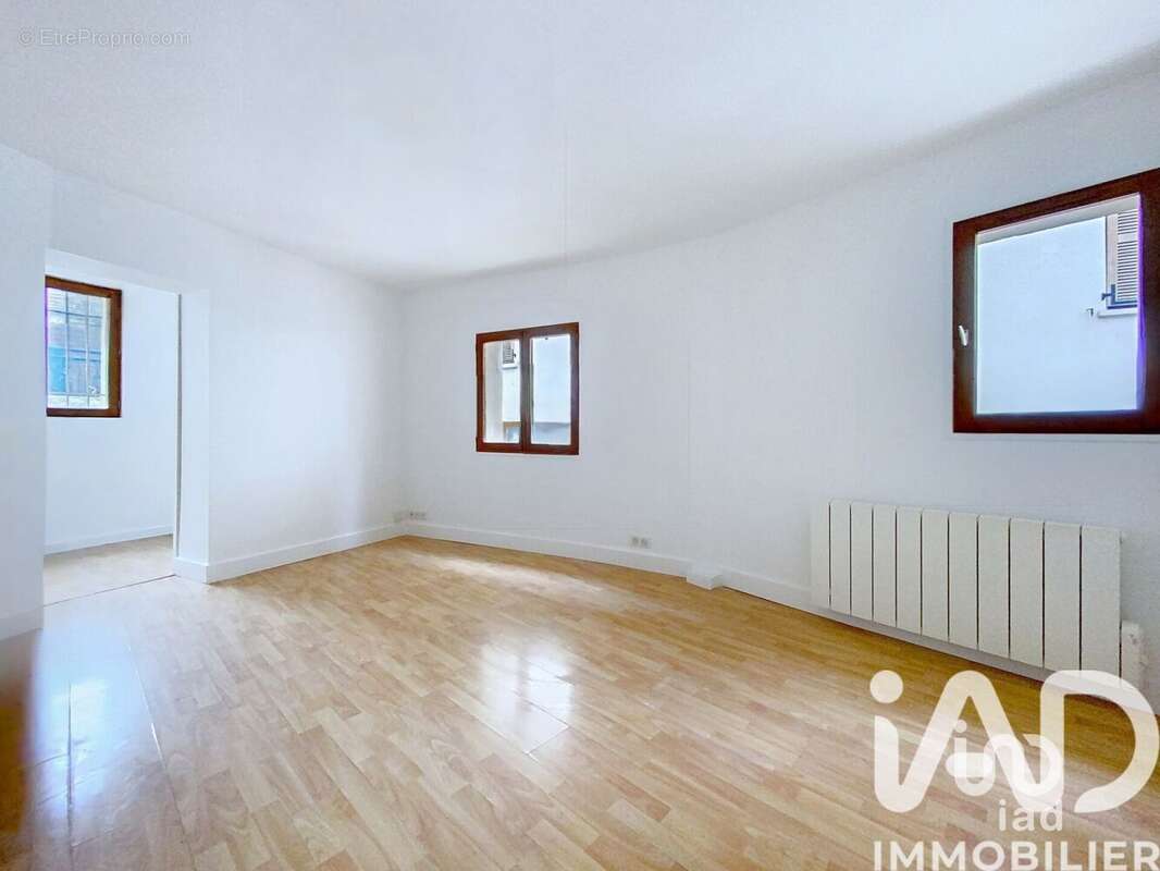 Photo 7 - Appartement à SAINT-CYR-L'ECOLE
