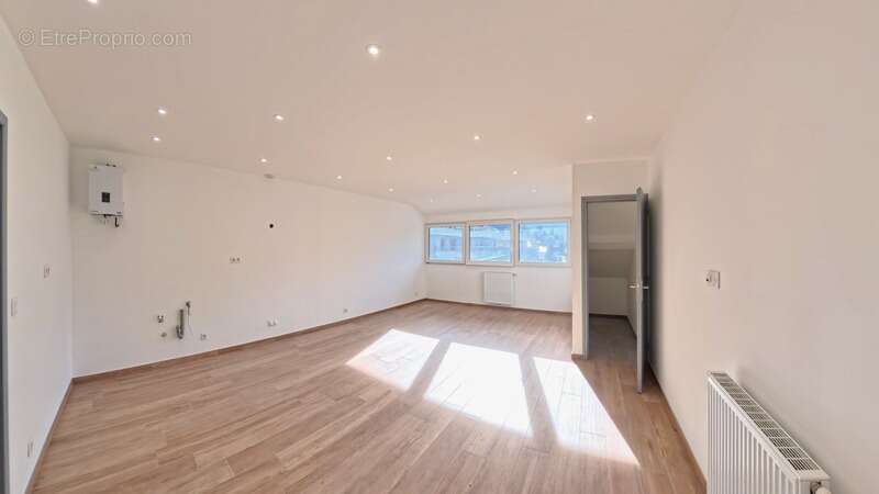 Appartement à SALINS-LES-THERMES