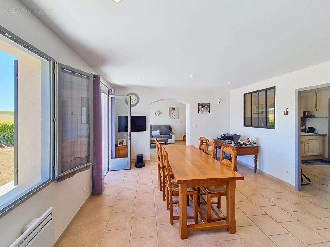 Maison Montigny 7 pièce(s) 112 m2 - photo 3