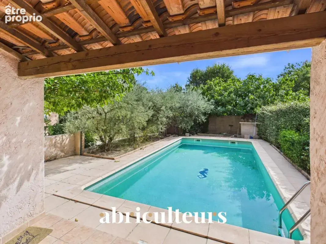 Maison 5 pièces de 110 m² au calme absolu avec piscine en vente à Puyloubier (13114) - photo 2