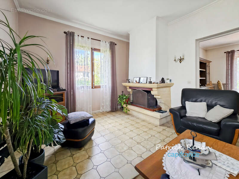 Maison à SAINT-CYR-L'ECOLE