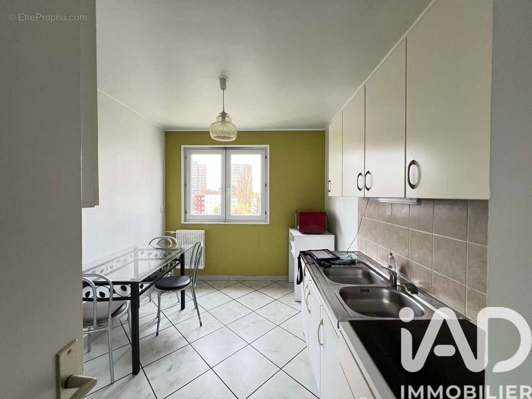 Photo 2 - Appartement à CHARLEVILLE-MEZIERES