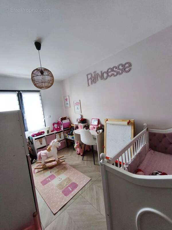 Maison à GUILHERAND-GRANGES