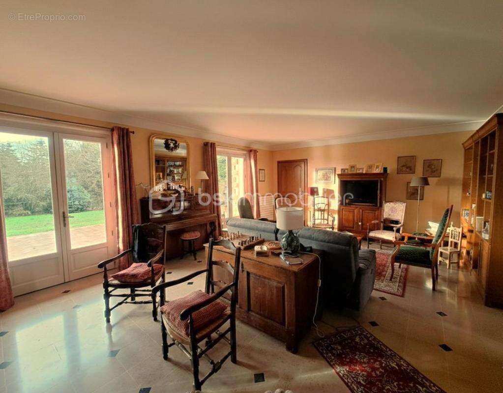 Maison à SAINT-LANGIS-LES-MORTAGNE