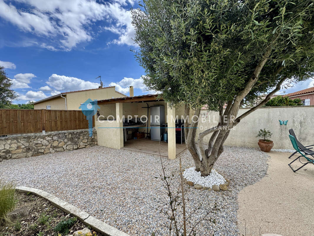 Maison à UCHAUD