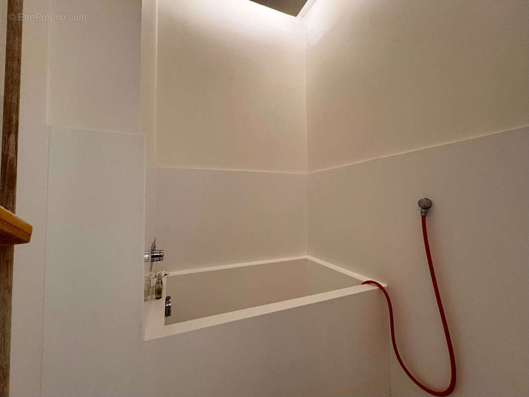 Appartement à PARIS-10E