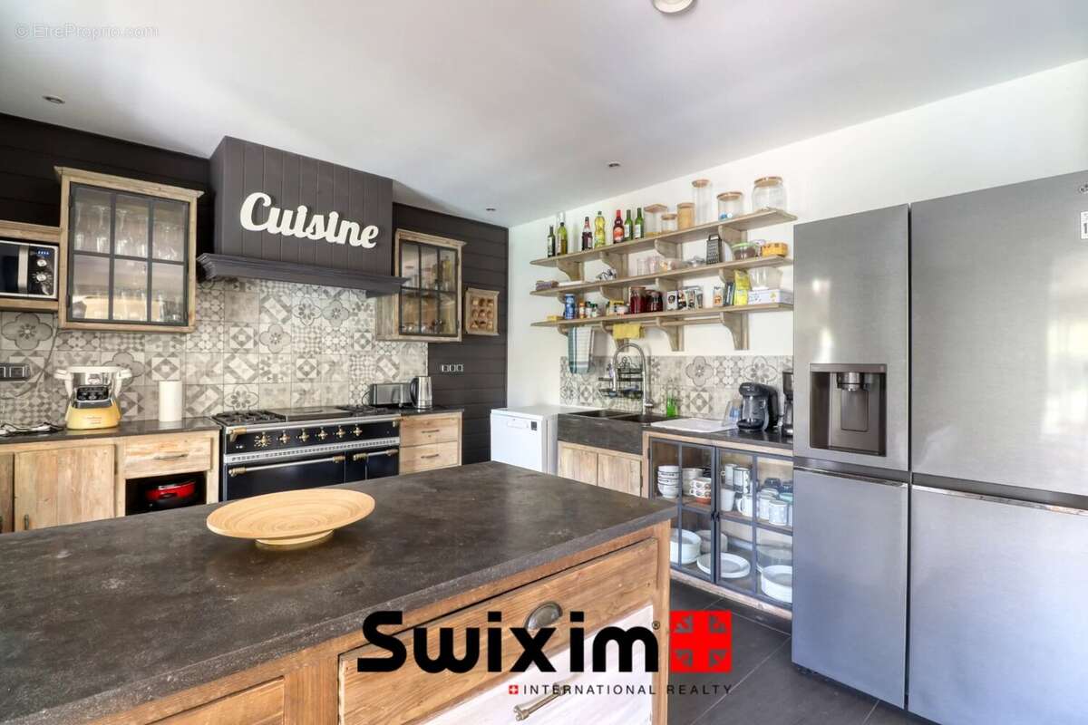 Maison à SAINT-ESTEPHE