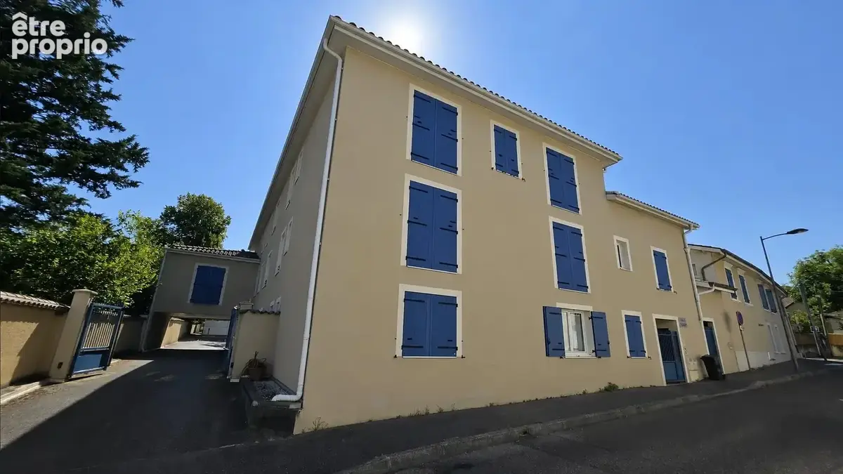 Appartement à DECINES-CHARPIEU