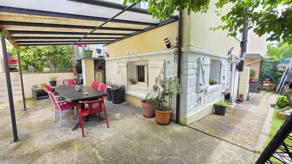 Maison à VIARMES
