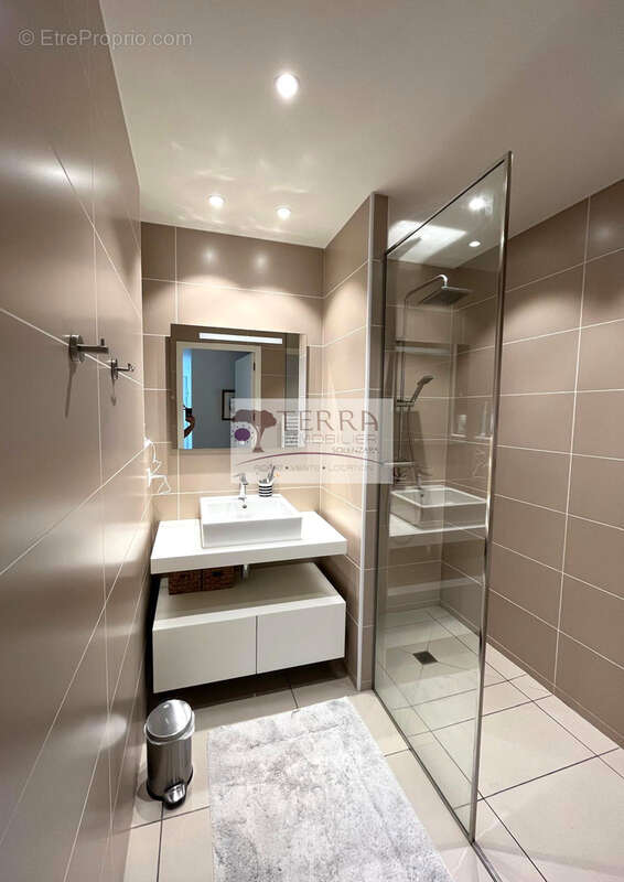 Appartement à SARI-SOLENZARA
