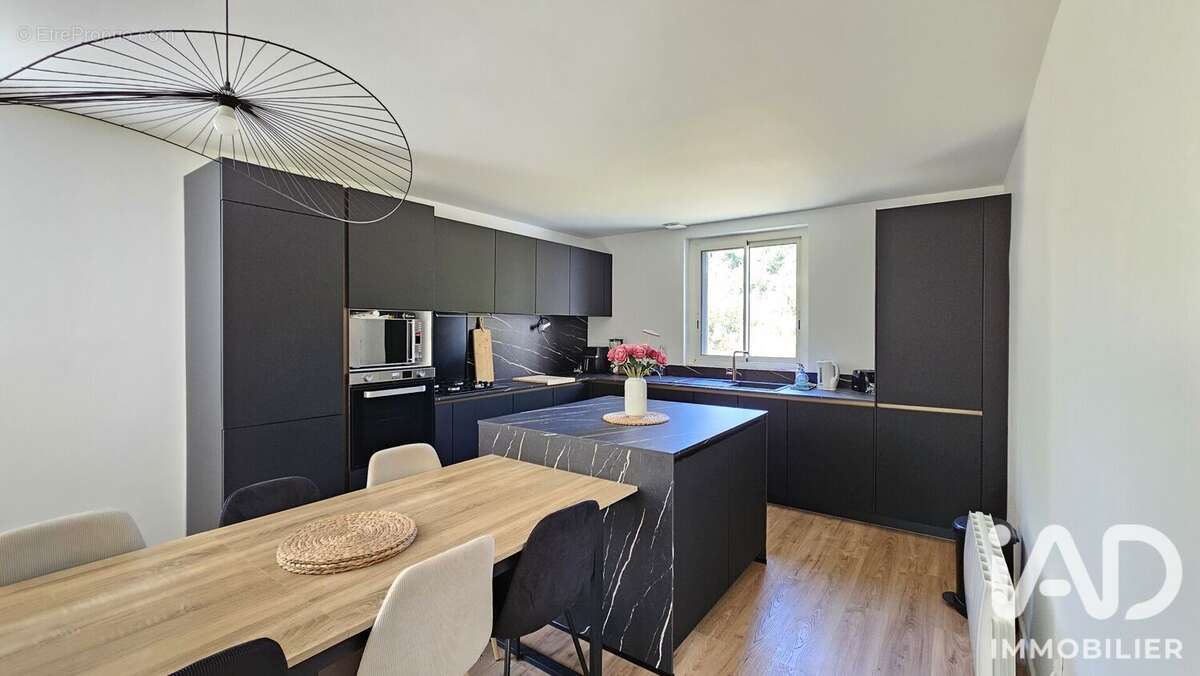 Maison 125 m² à Saint-Medard-Sur-Ille  - photo 2