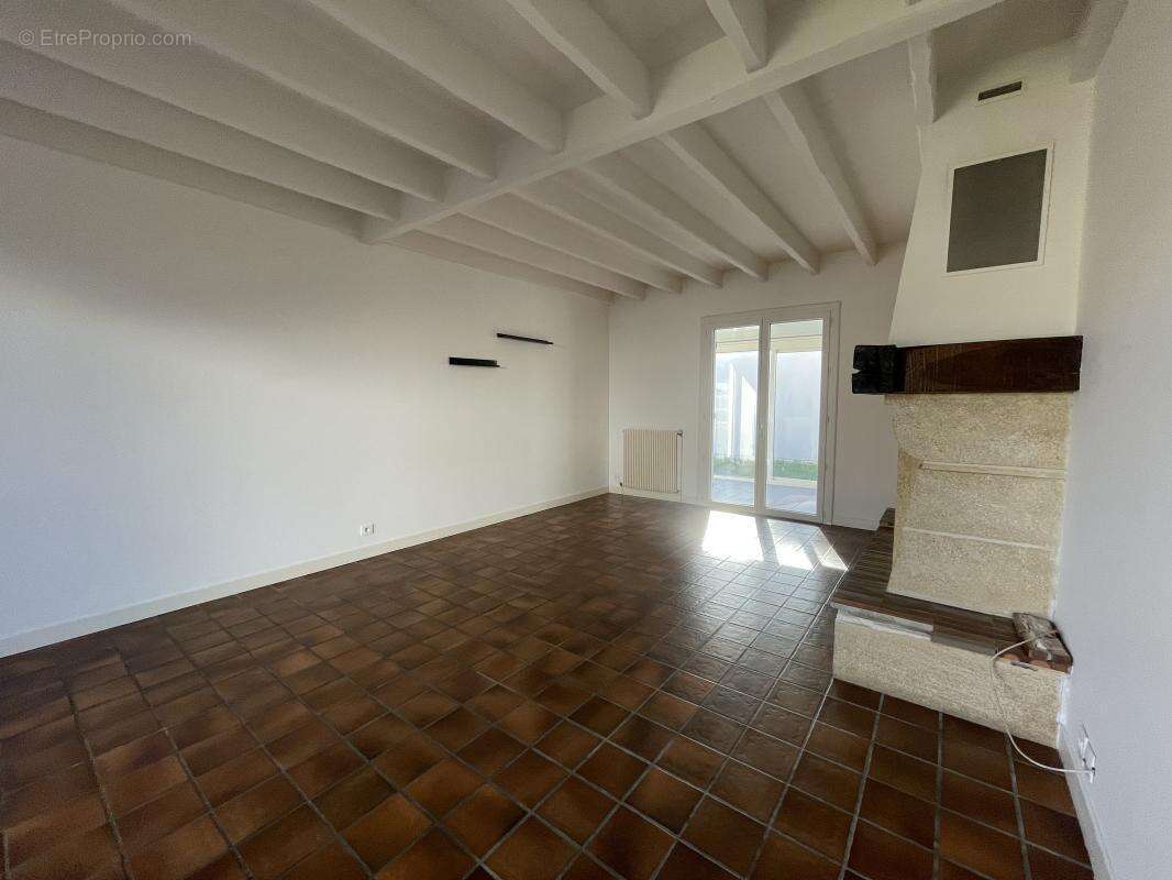 Maison à MARTIGNAS-SUR-JALLE