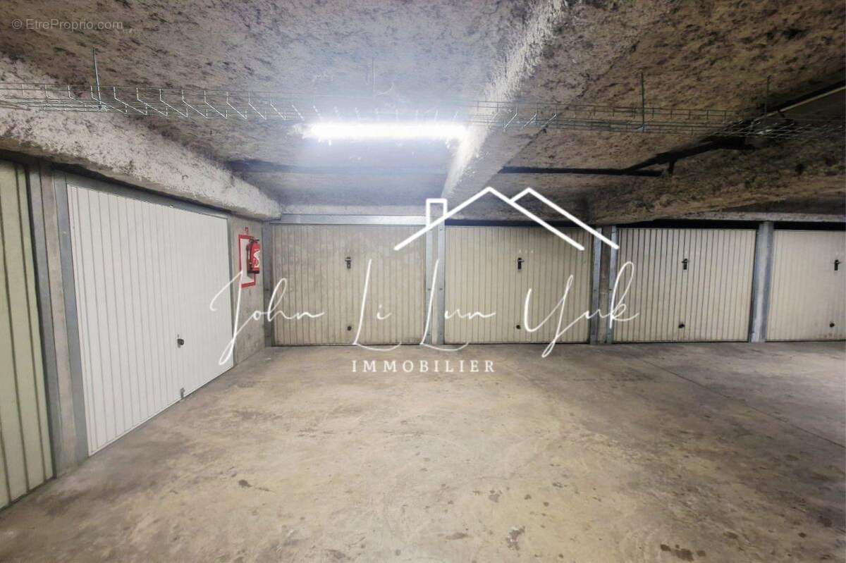 Appartement à BEAUCHAMP