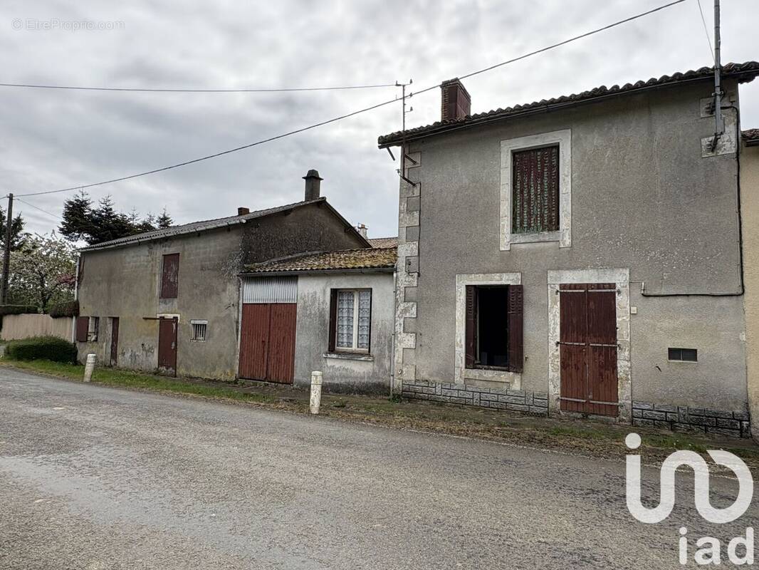 Photo 1 - Maison à VOUHE