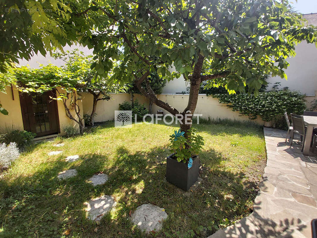 Maison à LIVRY-GARGAN