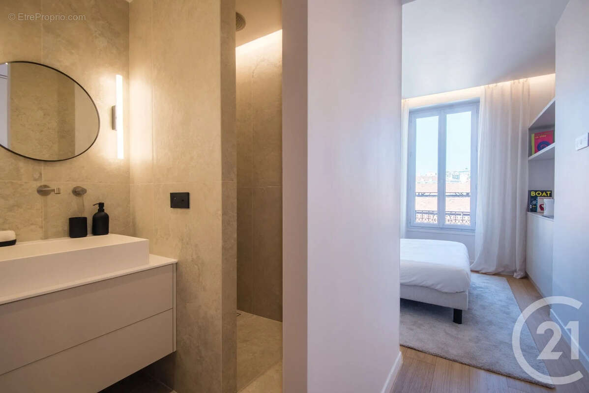 Appartement 76 m² à Nice  - photo 6