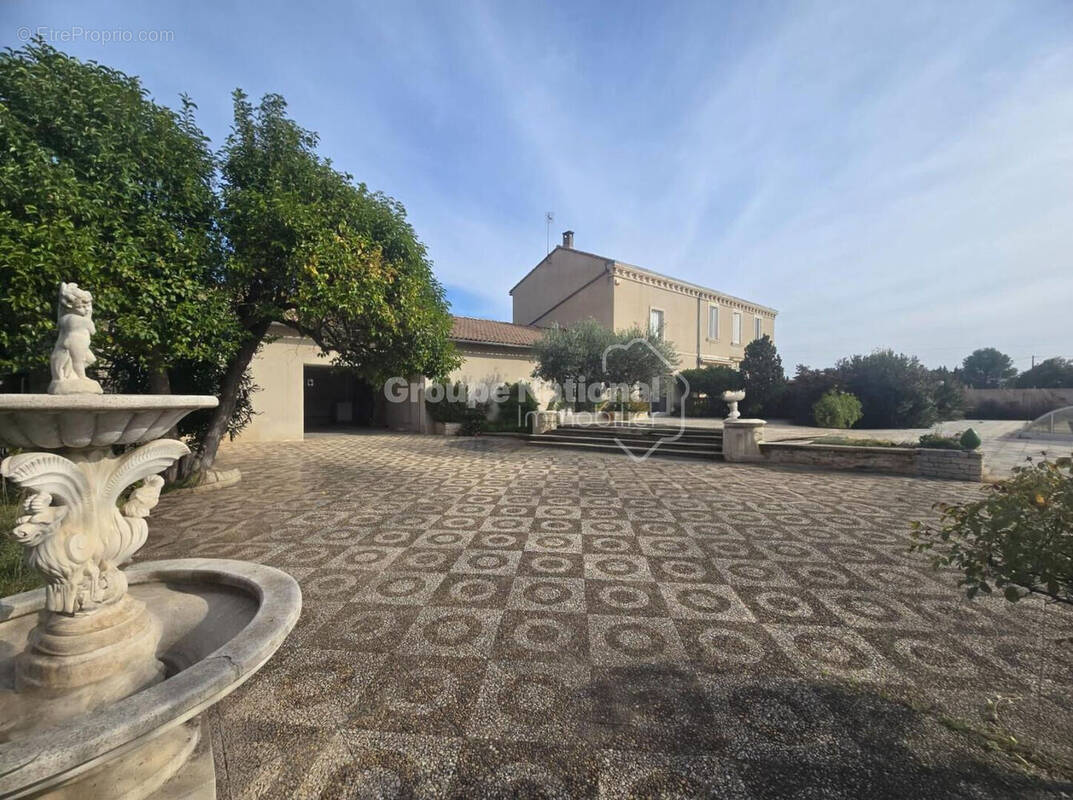 Maison à BARBENTANE