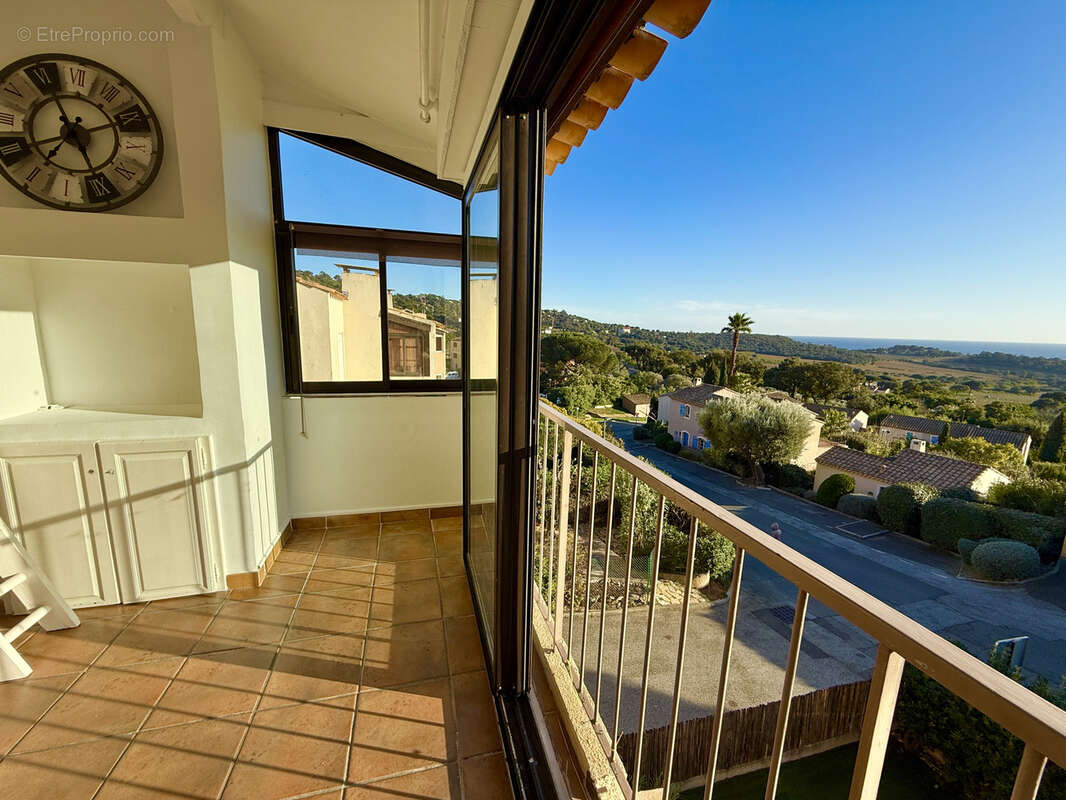 Appartement à LA CROIX-VALMER