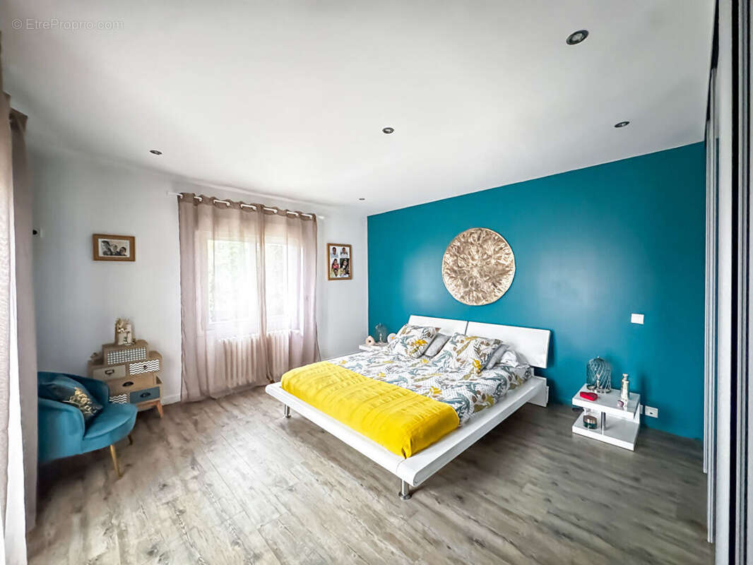 Maison à DAMMARIE-LES-LYS