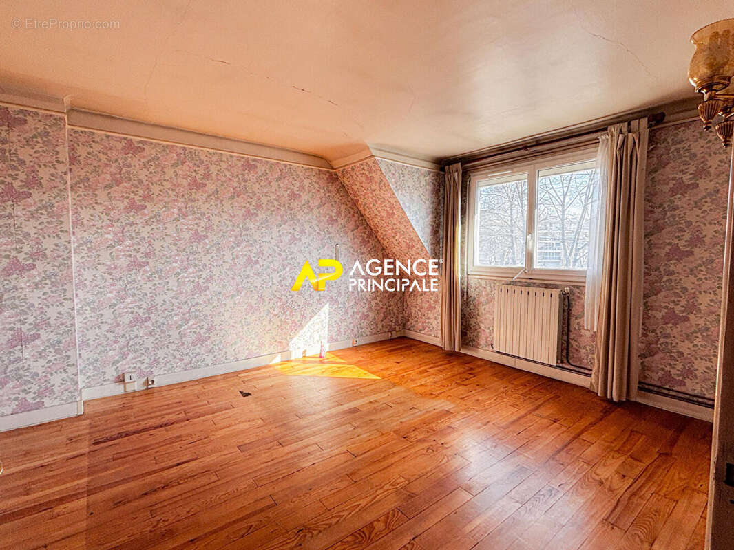Sartrouville - Maison 5 pièces 108.59 m²  avec garage - photo 11
