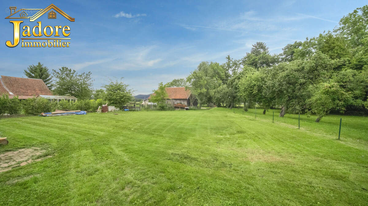 Ensemble immobilier entierement renove - photo 3