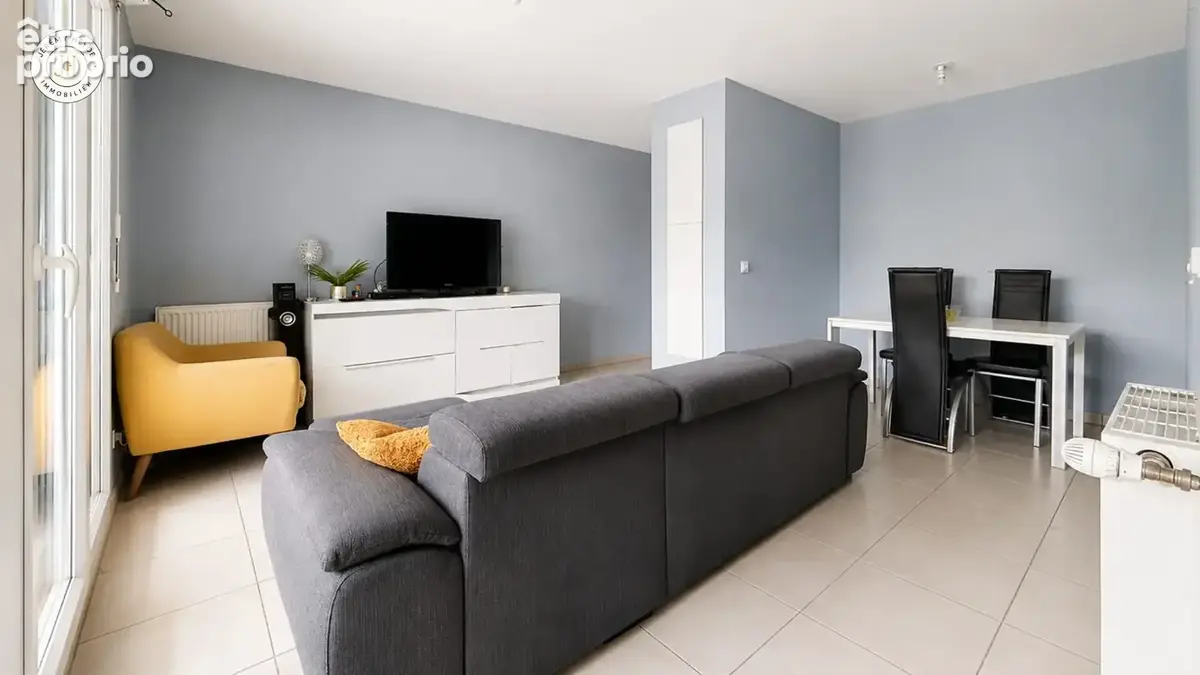 Appartement 3 pièces 62 m² à vendre à Saint-Priest (69800) - photo 2