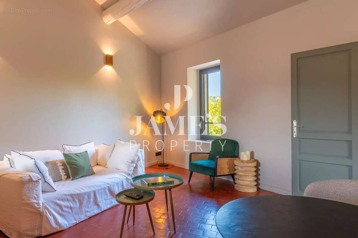 Appartement à EYGALIERES