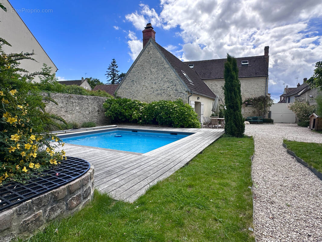 Maison à SENLIS