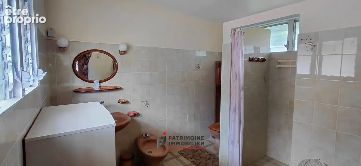 Maison de type t4 + t2 a vendre sur un terrain de 1290 m2 a sainte-rose - photo 29