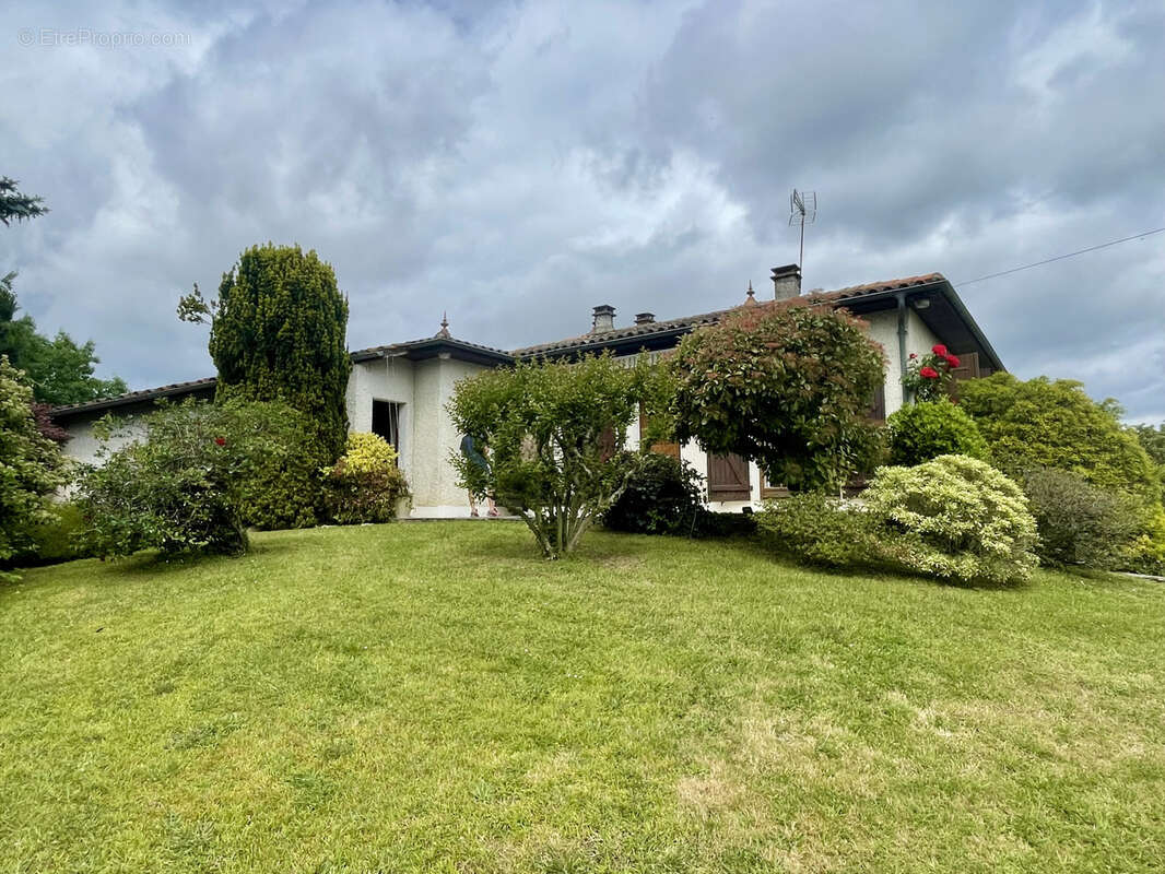 Maison à MIELAN