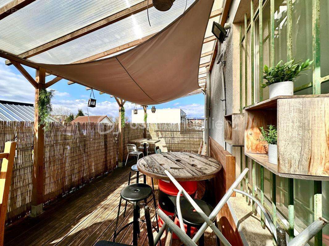 Commerce à LE TRAIT