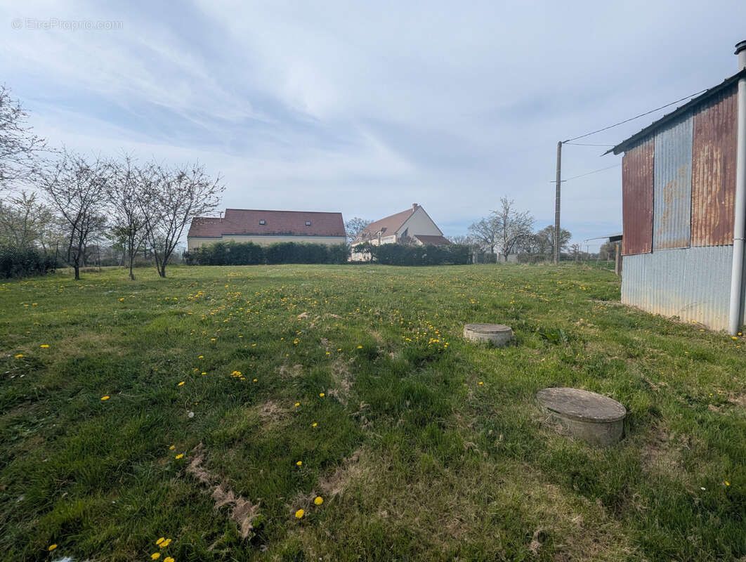 Maison à THEVET-SAINT-JULIEN