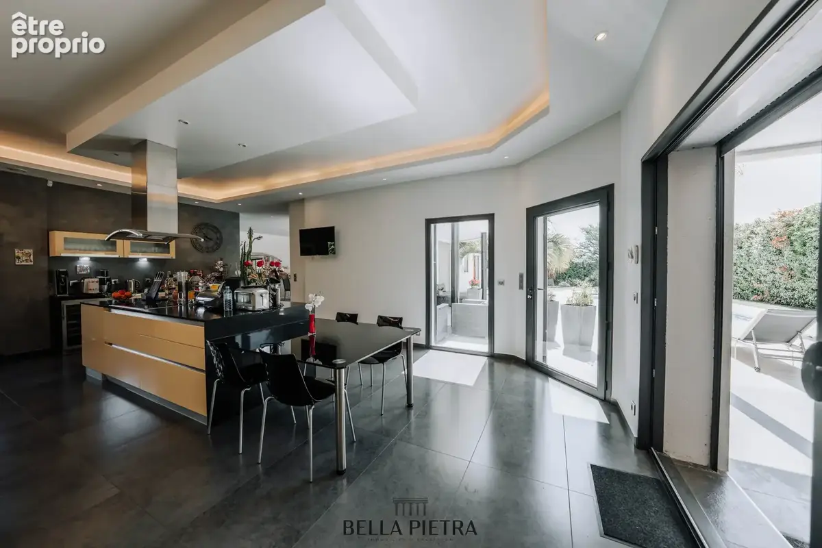 Maison 6 pièces 240 m² à vendre à Saint-Gely-Du-Fesc (34980) - photo 9