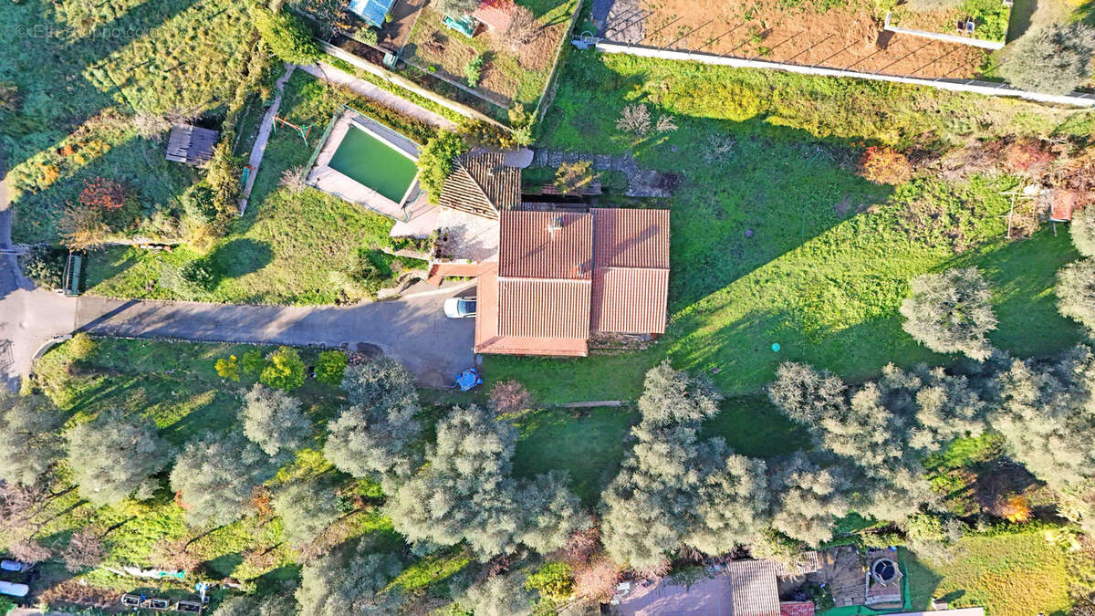 Maison à GATTIERES