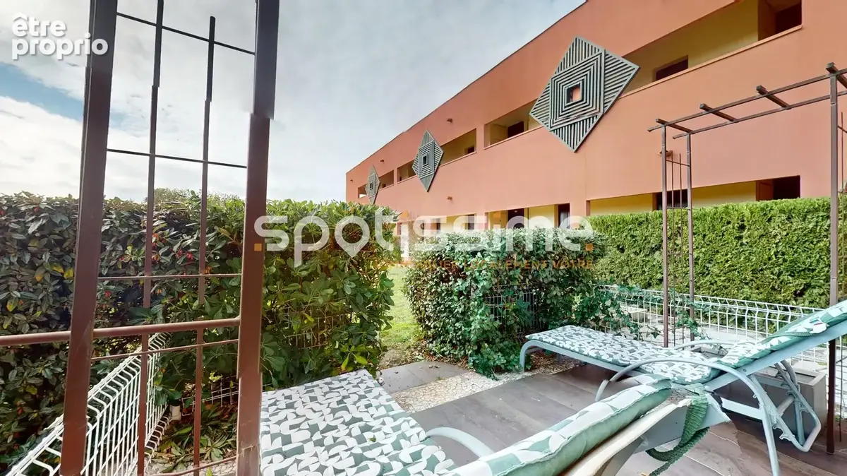 CAP D'AGDE - Résidence du Golfe - Appartement T2 en rez-de-jardin avec piscine et parking - photo 2