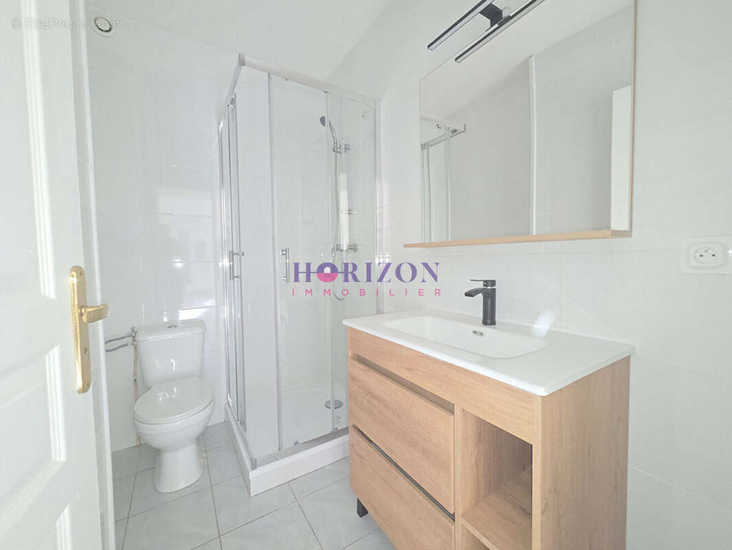 Appartement à LA CHAPELLE-EN-SERVAL